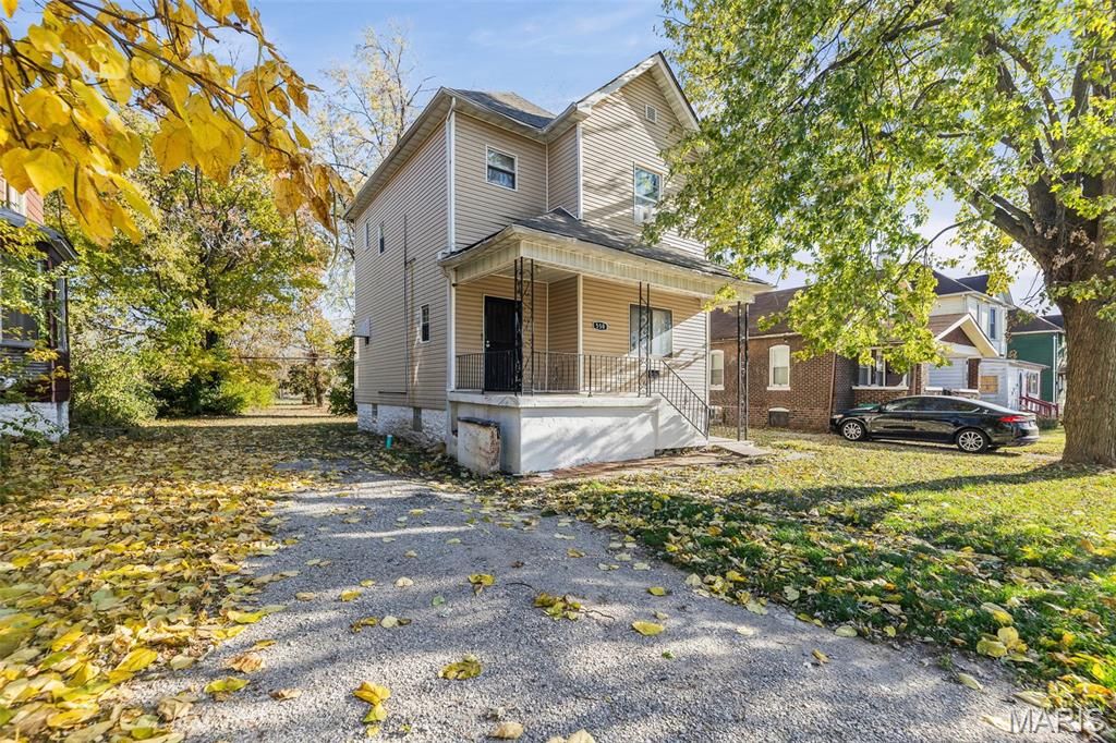 550 N 30th Street, East St Louis, IL 62205