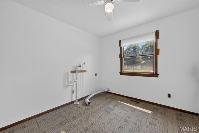 608 Mosport Drive, St Charles, MO 63304