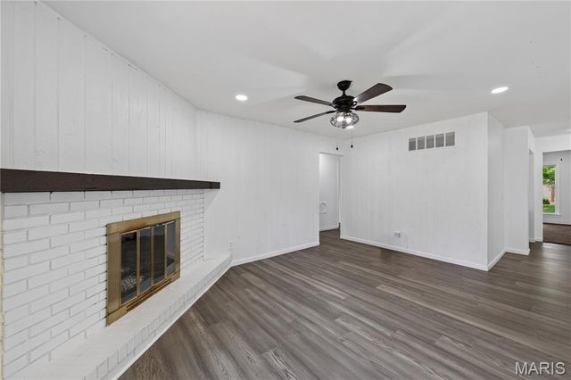 608 Mosport Drive, St Charles, MO 63304