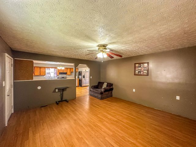 5930 KY-11, Manchester, KY 40962