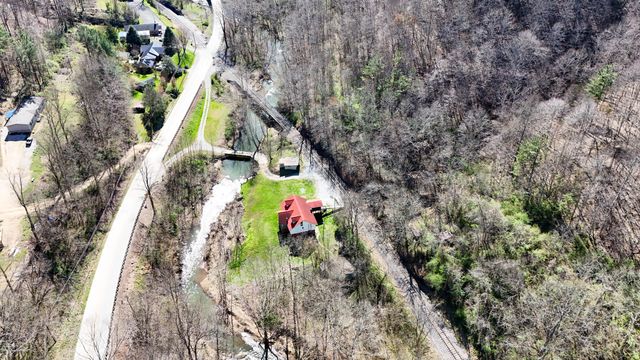 5930 KY-11, Manchester, KY 40962