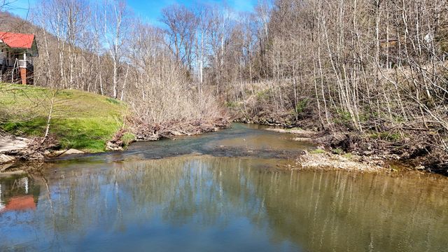 5930 KY-11, Manchester, KY 40962