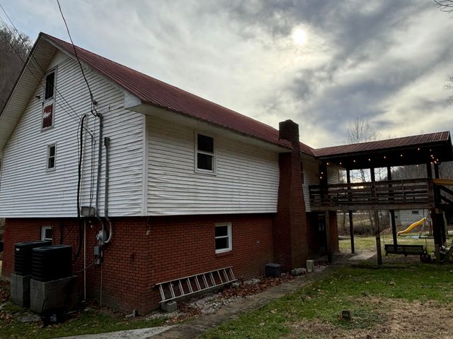 5930 KY-11, Manchester, KY 40962