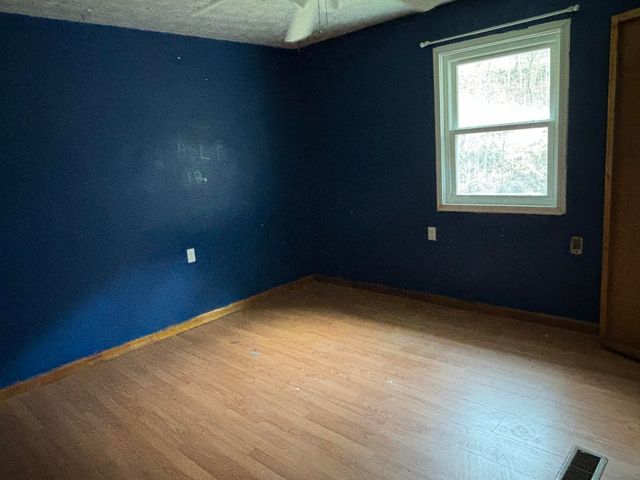 5930 KY-11, Manchester, KY 40962