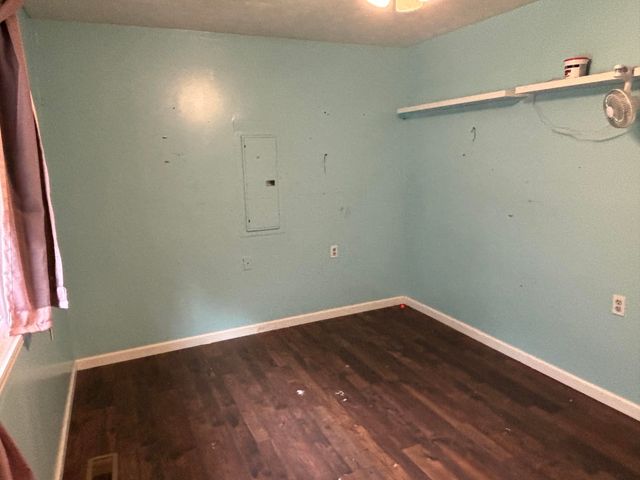 5930 KY-11, Manchester, KY 40962