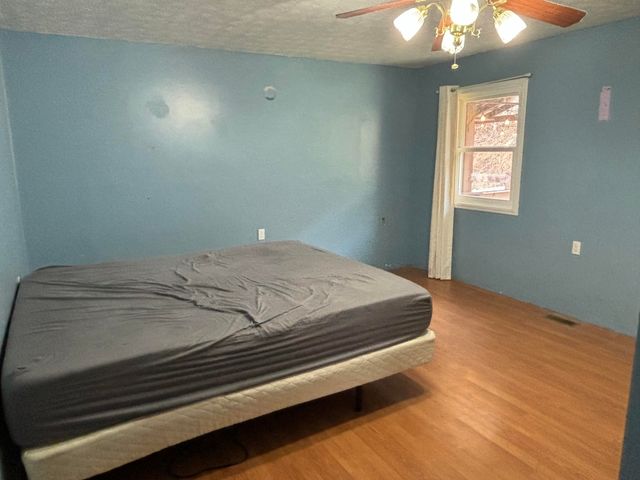 5930 KY-11, Manchester, KY 40962