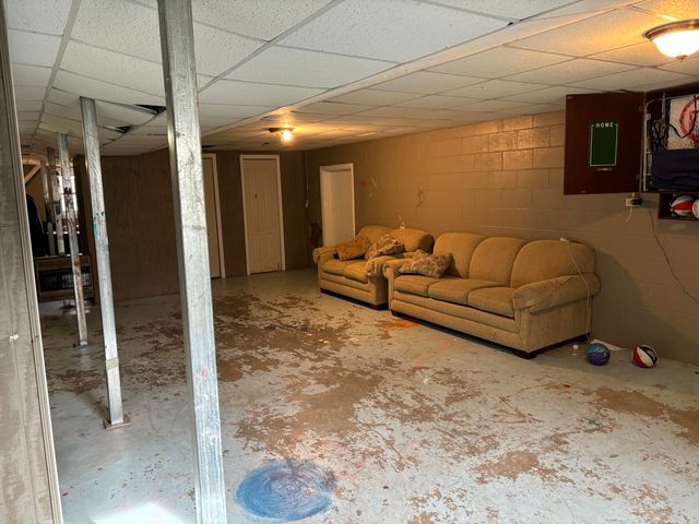 5930 KY-11, Manchester, KY 40962