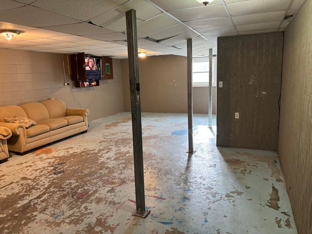 5930 KY-11, Manchester, KY 40962