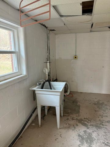 5930 KY-11, Manchester, KY 40962