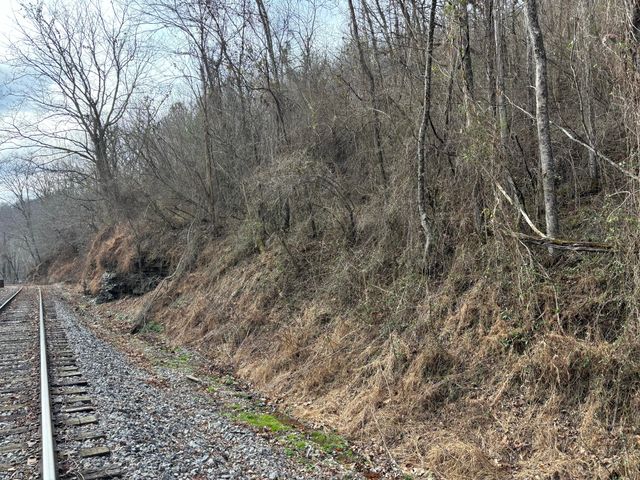 5930 KY-11, Manchester, KY 40962