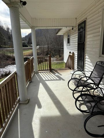 5930 KY-11, Manchester, KY 40962