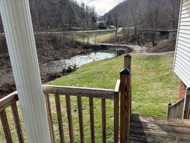 5930 KY-11, Manchester, KY 40962