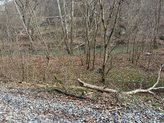 5930 KY-11, Manchester, KY 40962