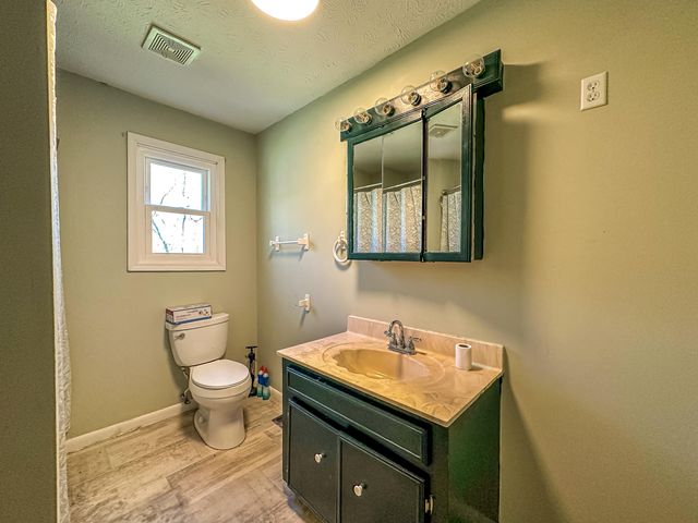 5930 KY-11, Manchester, KY 40962