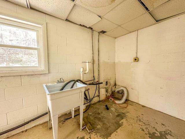 5930 KY-11, Manchester, KY 40962