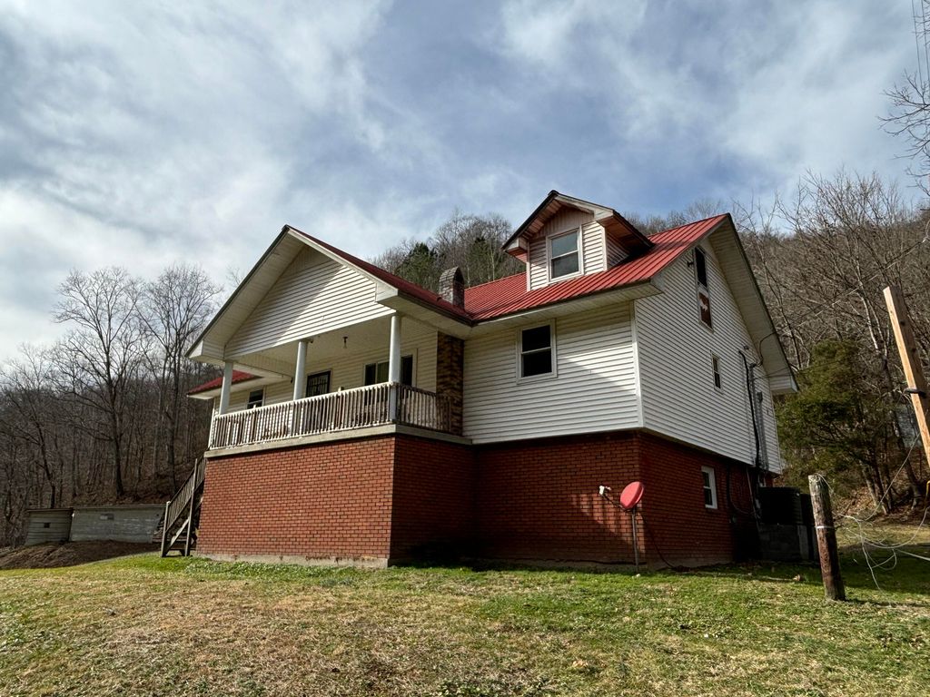 5930 KY-11, Manchester, KY 40962