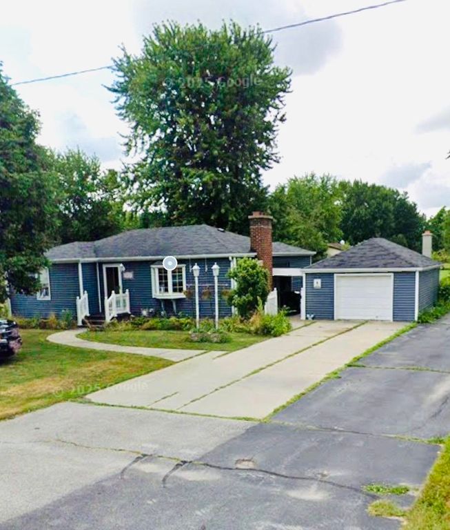 3118 E Fisher Road, Bay City, MI 48706