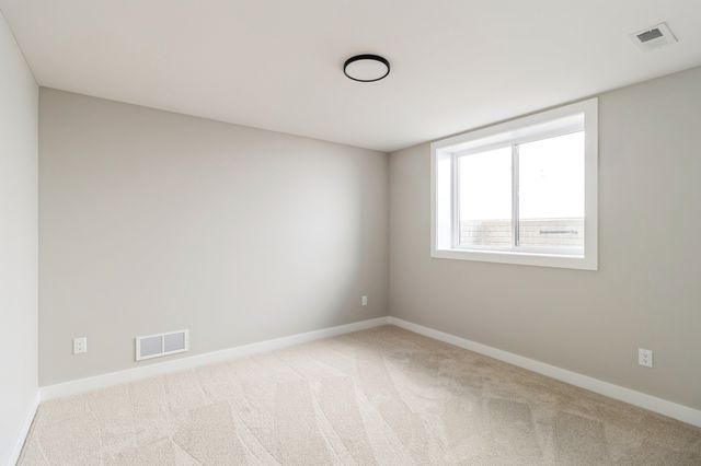 14512 Northpark Drive, Urbandale, IA 50111