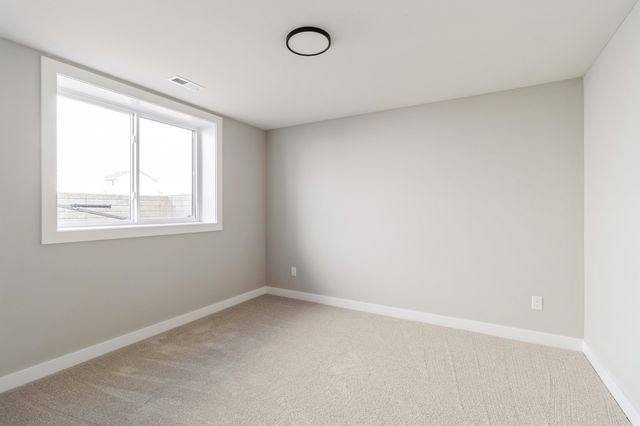 14512 Northpark Drive, Urbandale, IA 50111