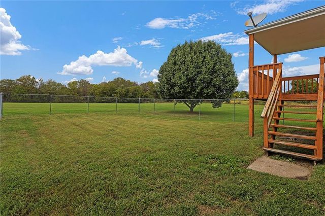 23704 S Scottsdale Terrace, Peculiar, MO 64078