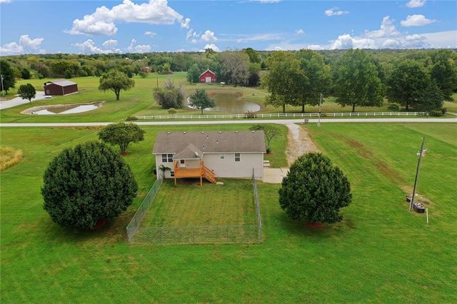 23704 S Scottsdale Terrace, Peculiar, MO 64078