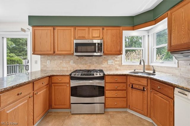 491 Thackeray Trail, Richmond Heights, OH 44143