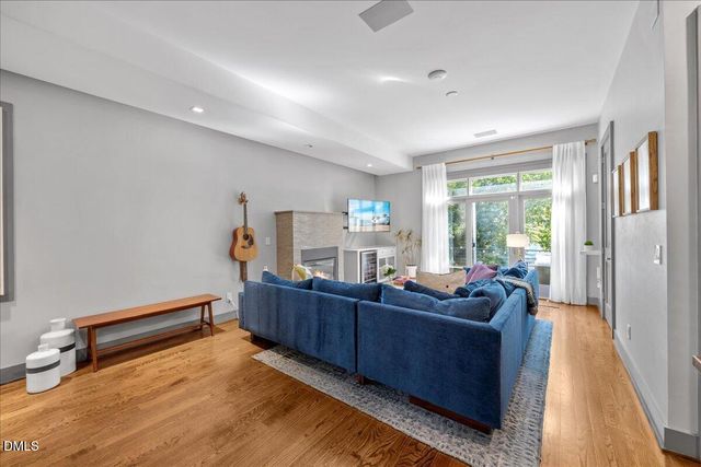 1306 Glenwood Avenue 101, Raleigh, NC 27605