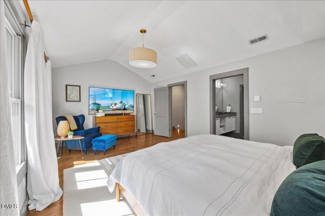 1306 Glenwood Avenue 101, Raleigh, NC 27605