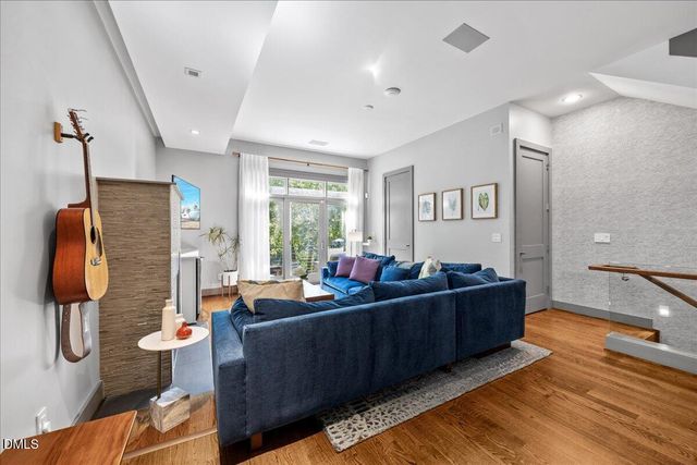 1306 Glenwood Avenue 101, Raleigh, NC 27605