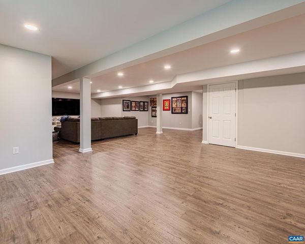 9 LAUREL OAK CT, Zion Crossroads, VA 22942