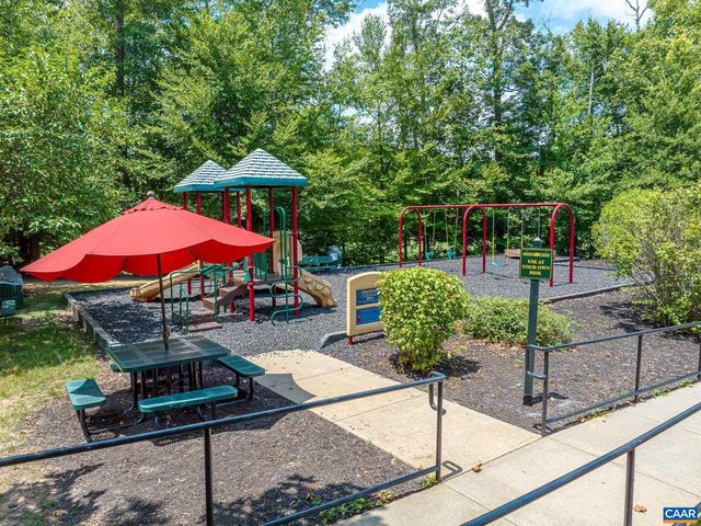 9 LAUREL OAK CT, Zion Crossroads, VA 22942