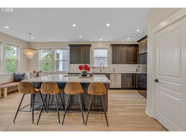 15937 Sw TUSCANY St, Portland, OR 97223