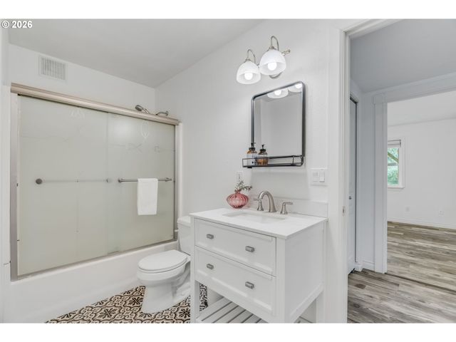 15937 Sw TUSCANY St, Portland, OR 97223