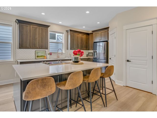 15937 Sw TUSCANY St, Portland, OR 97223