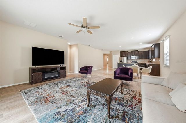 20945 OLDENBURG LOOP, Mount Dora, FL 32757