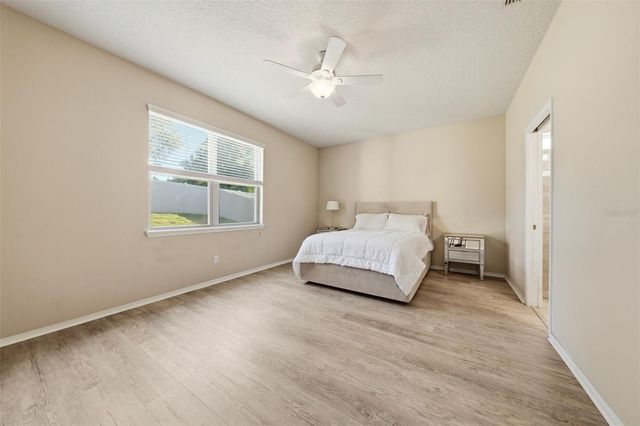 20945 OLDENBURG LOOP, Mount Dora, FL 32757