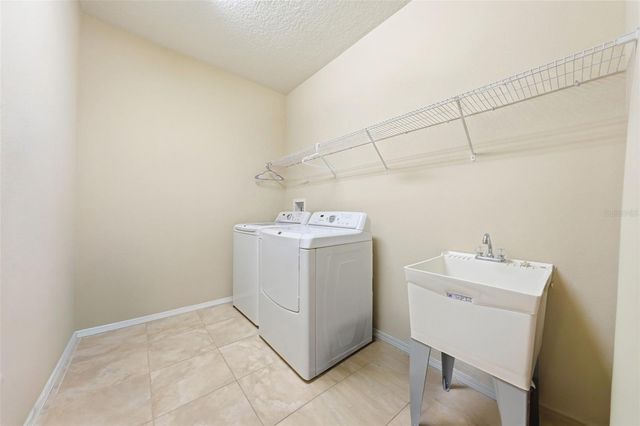 20945 OLDENBURG LOOP, Mount Dora, FL 32757