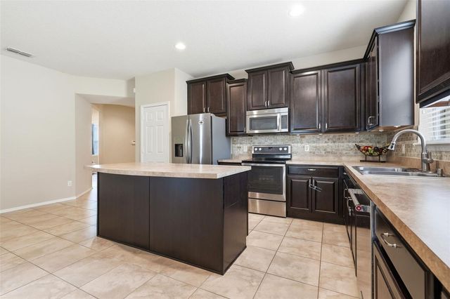 20945 OLDENBURG LOOP, Mount Dora, FL 32757