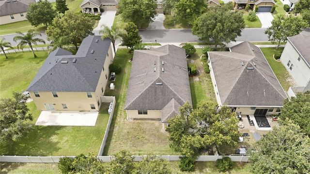 20945 OLDENBURG LOOP, Mount Dora, FL 32757