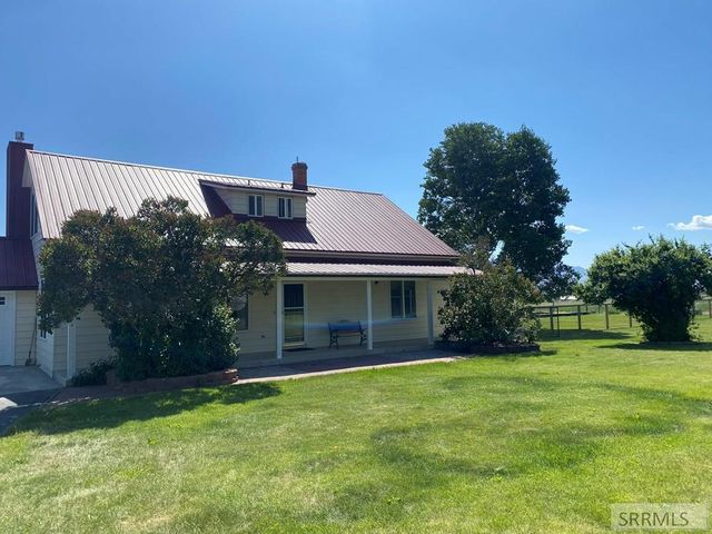 3100 Challis Creek Road, Challis, ID 83226