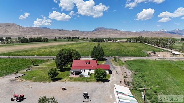 3100 Challis Creek Road, Challis, ID 83226