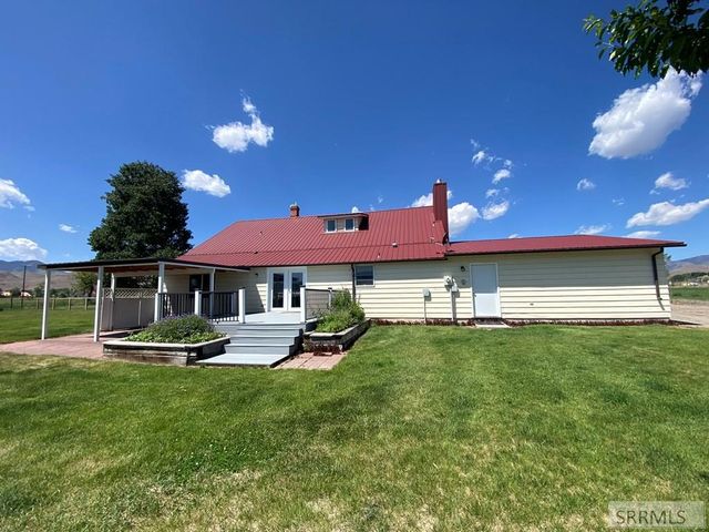 3100 Challis Creek Road, Challis, ID 83226