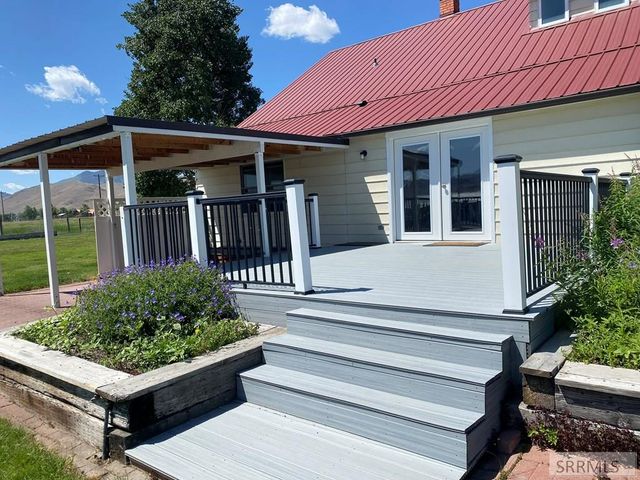 3100 Challis Creek Road, Challis, ID 83226