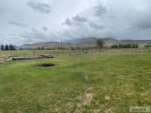 3100 Challis Creek Road, Challis, ID 83226
