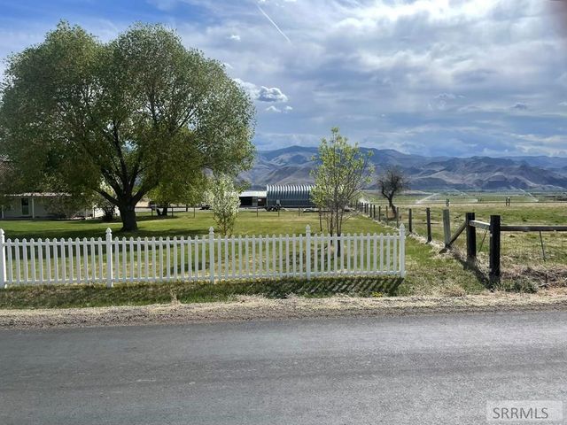 3100 Challis Creek Road, Challis, ID 83226