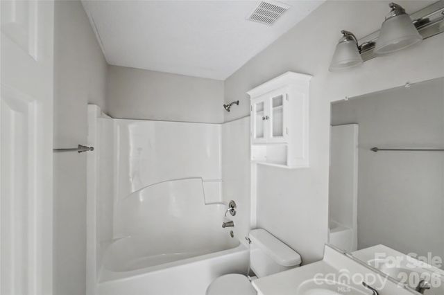 1828 Sugar Hollow Drive, Charlotte, NC 28214
