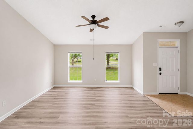 1828 Sugar Hollow Drive, Charlotte, NC 28214