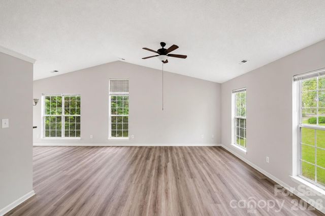 1828 Sugar Hollow Drive, Charlotte, NC 28214