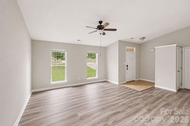 1828 Sugar Hollow Drive, Charlotte, NC 28214