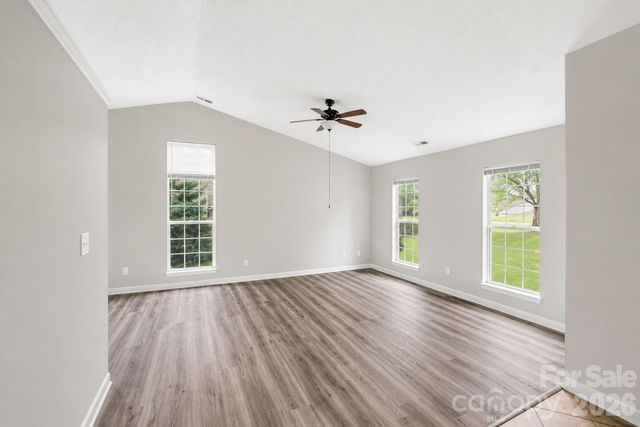 1828 Sugar Hollow Drive, Charlotte, NC 28214